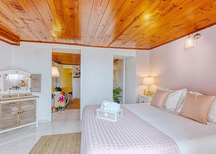 Inloveapartments - Dolls House At Downtown